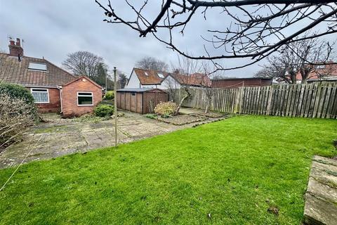 1 bedroom semi-detached bungalow for sale, Cross Lane, Scarborough