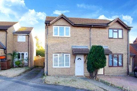 2 bedroom semi-detached house to rent, Webbs Wood, Swindon SN5