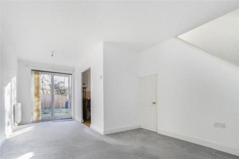 2 bedroom semi-detached house to rent, Webbs Wood, Swindon SN5