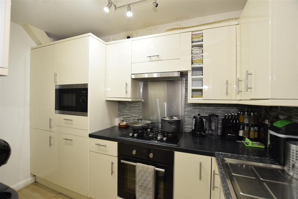 Kitchen.JPG
