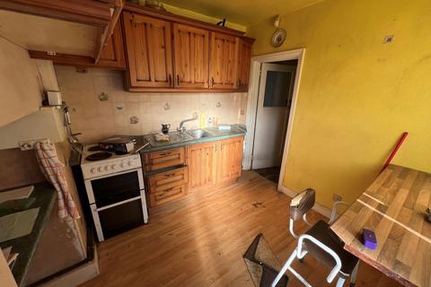 3 bedroom semi-detached house for sale, 67 Queens Road, Dudley, DY3 1HL
