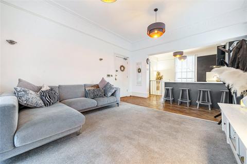 2 bedroom flat to rent, Carlton Crescent, Hampshire SO15