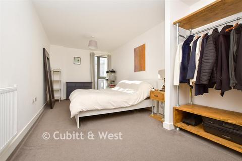 1 bedroom flat for sale, Cagney House, Sutton SM1