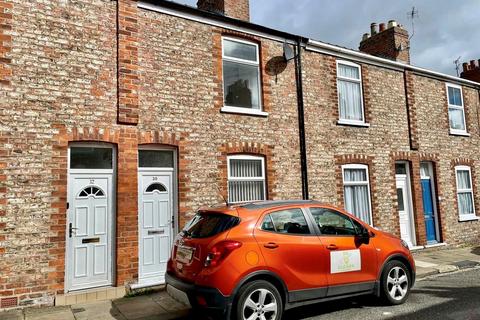 2 bedroom terraced house to rent, Sutherland Street, South Bank