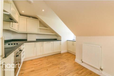 2 bedroom flat to rent, Melville Avenue, SOUTH CROYDON