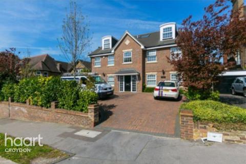 2 bedroom flat to rent, Melville Avenue, SOUTH CROYDON