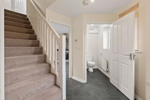 3 bedroom semi-detached house for sale, Tulip Drive, Evesham, WR11