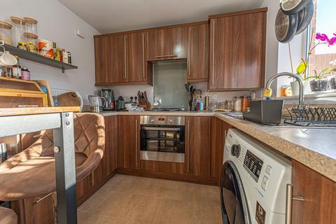 2 bedroom end of terrace house for sale, Clos Marteg, Bettws, NP20