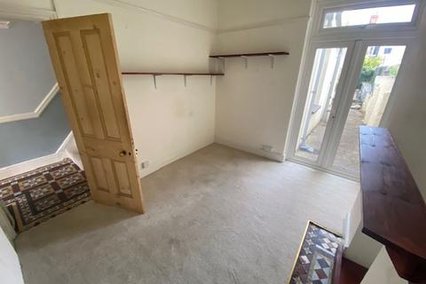 4 bedroom house to rent, Manor Street, Cardiff, CF14