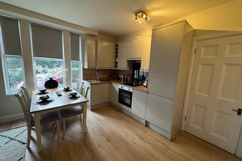 3 bedroom flat to rent, Westridge Road, Hampshire SO17