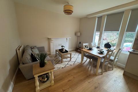 3 bedroom flat to rent, Westridge Road, Hampshire SO17