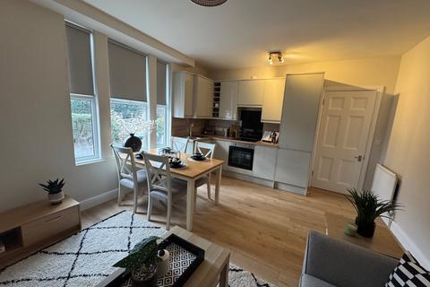 3 bedroom flat to rent, Westridge Road, Hampshire SO17