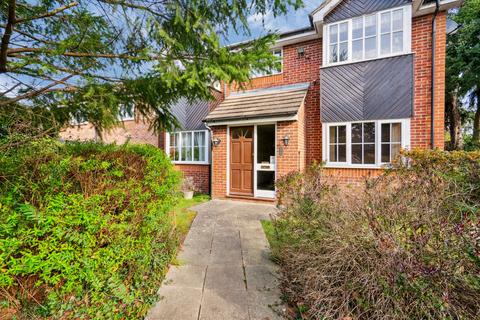 undefined, Old Fives Court, Burnham, SL1