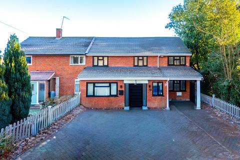 undefined, Windsor Way, Woking, GU22