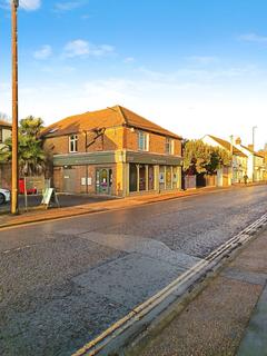 2 bedroom apartment to rent, St. Pancras, Chichester, PO19