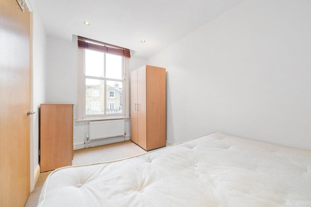 Bedroom 1.JPG