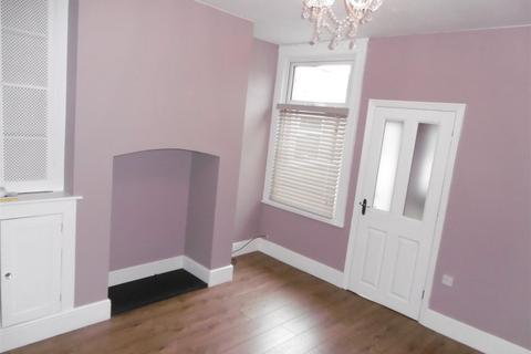 2 bedroom terraced house to rent, Whites Road, Cleethorpes