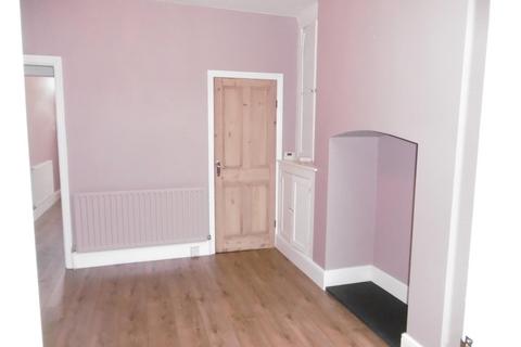 2 bedroom terraced house to rent, Whites Road, Cleethorpes