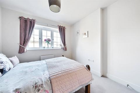4 bedroom detached house for sale, Baker Drive, Horley RH6