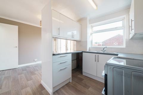 3 bedroom end of terrace house for sale, Fell Drive, Lee-on-the-Solent, PO13