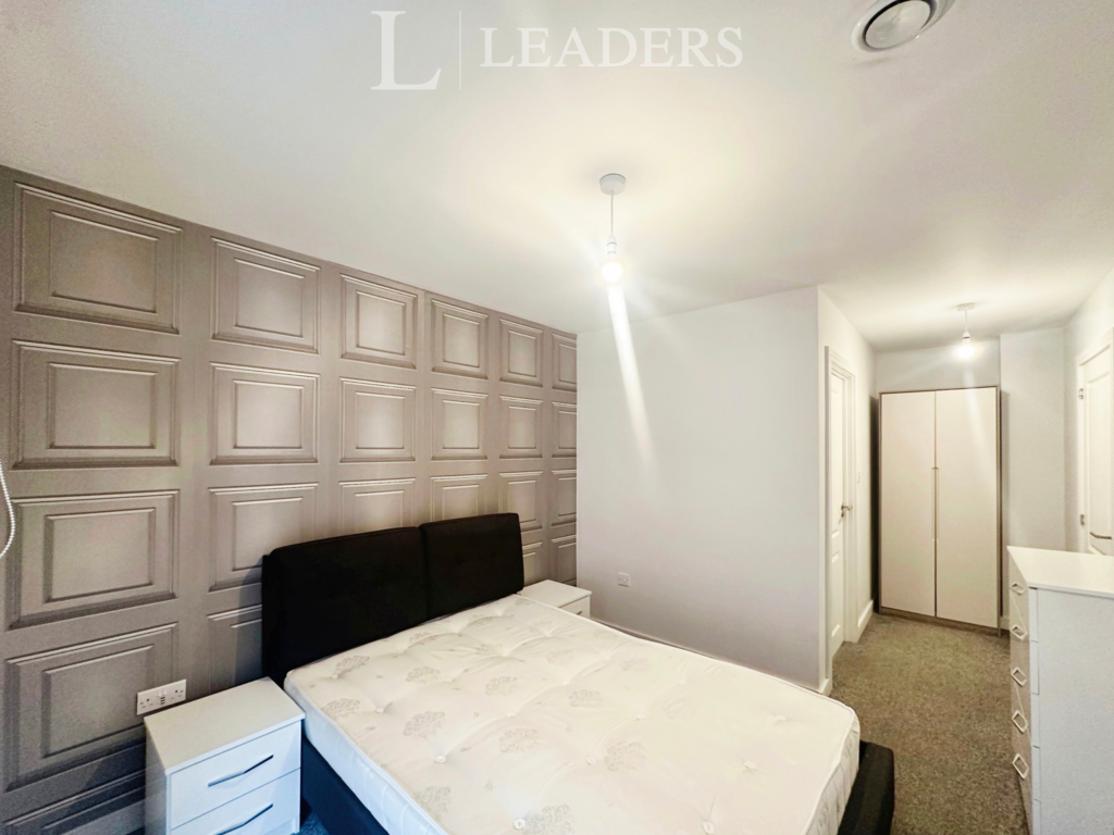 Master bedroom 1