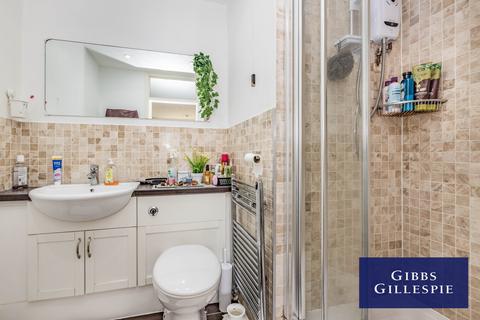 2 bedroom flat to rent, Anthus Mews, Northwood, HA6
