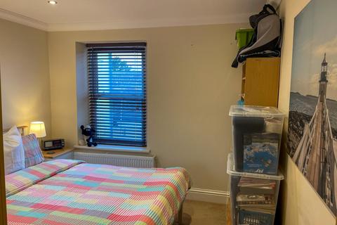 1 bedroom flat to rent, Rawlyn Road, Torquay TQ2