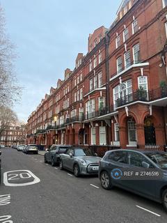 1 bedroom in a flat share to rent, Elm Park Gardens, London, SW10