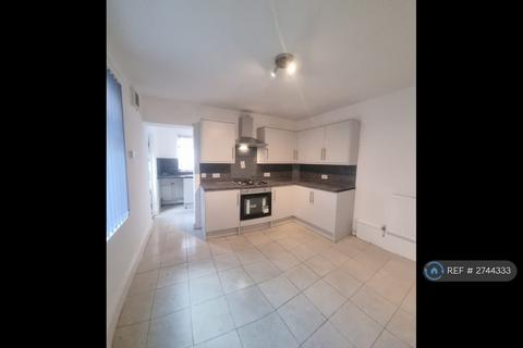 3 bedroom end of terrace house to rent, Cedardale Road, Liverpool, L9