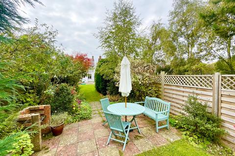 3 bedroom semi-detached house for sale, Reabrook Avenue, Belle Vue, Shrewsbury