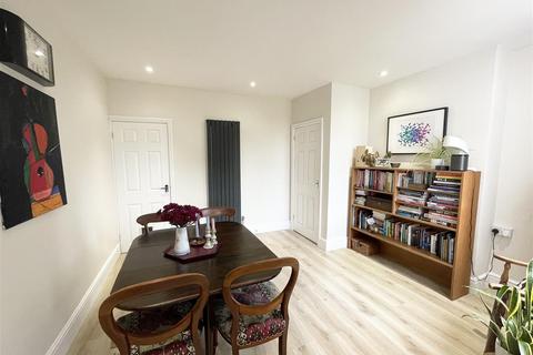 3 bedroom semi-detached house for sale, Reabrook Avenue, Belle Vue, Shrewsbury