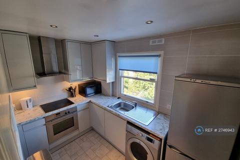 2 bedroom flat to rent, Cambridge Gardens, London, W10
