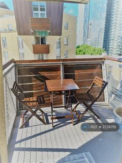 2 bedroom flat to rent, Pierpoint Building, London, E14