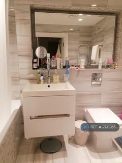 undefined, Carshalton Rd, London, SM1