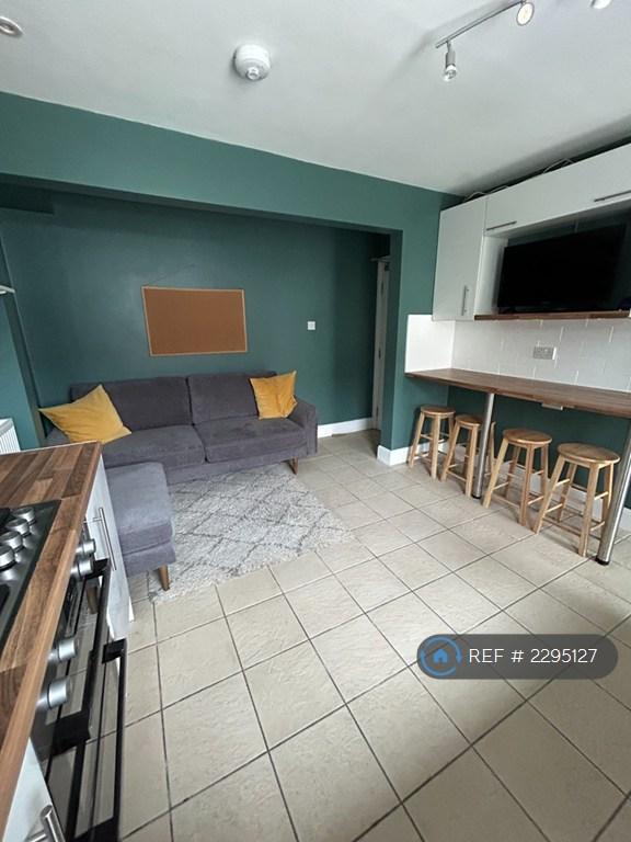 Living Area &amp; Kitchen