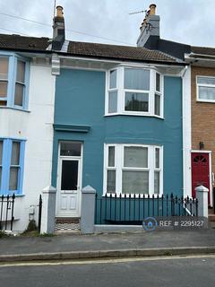 5 bedroom terraced house to rent, Hanover Terrace, Brighton, BN2