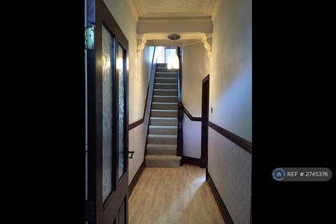 3 bedroom terraced house to rent, Watling Street Road, Preston, PR2