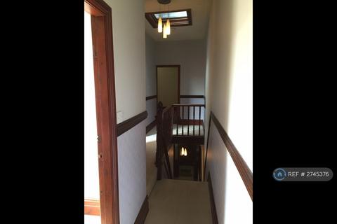 3 bedroom terraced house to rent, Watling Street Road, Preston, PR2