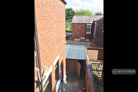 3 bedroom terraced house to rent, Watling Street Road, Preston, PR2