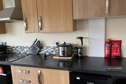 1 bedroom in a house share to rent, Boundary Road, Chatham, ME4