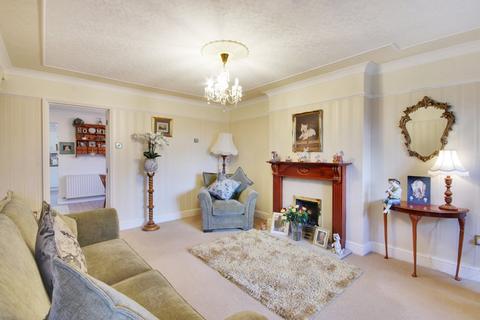 3 bedroom detached house for sale, Castle Lane, Gravesend, Kent, DA12