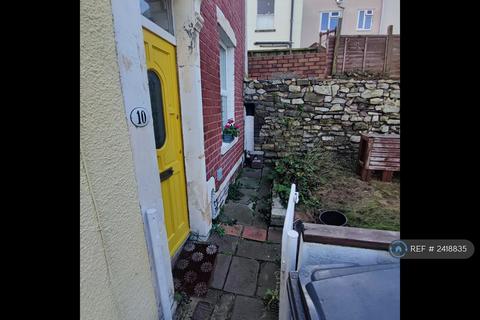 2 bedroom terraced house to rent, Bristol, Bristol, BS4