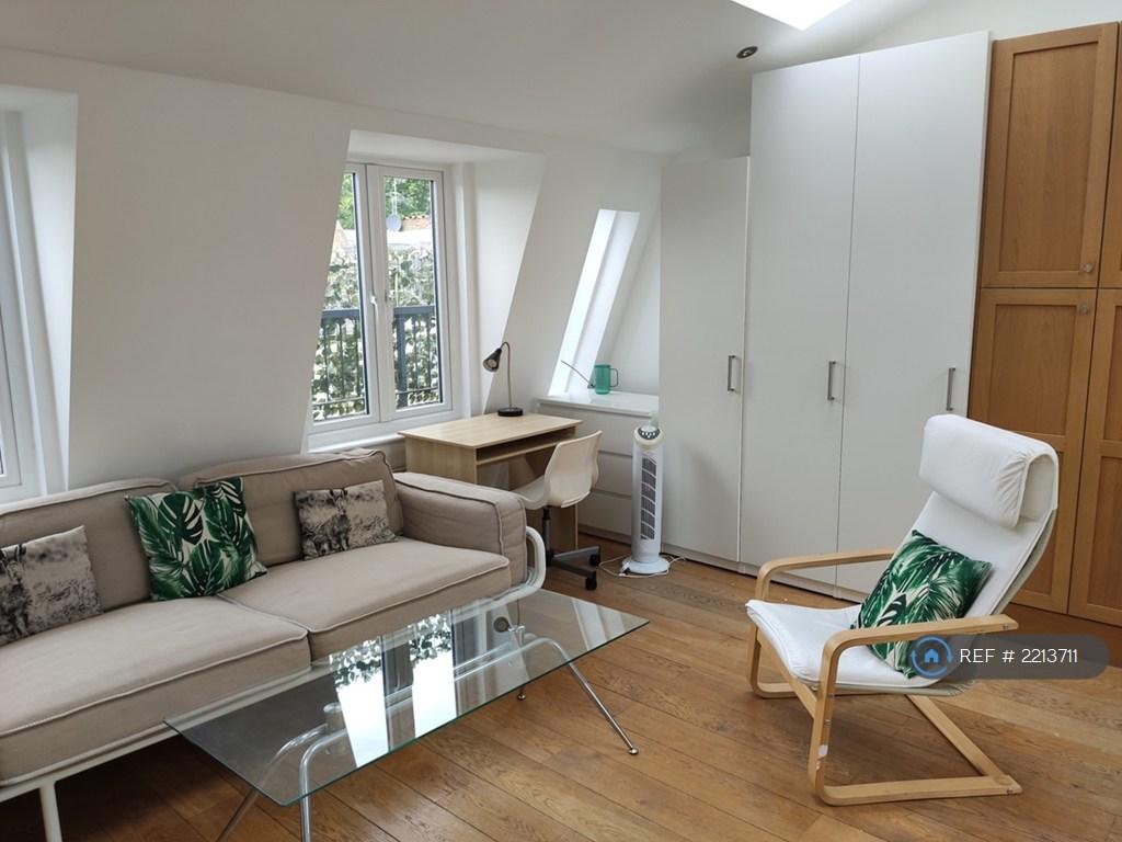 Sitting Area