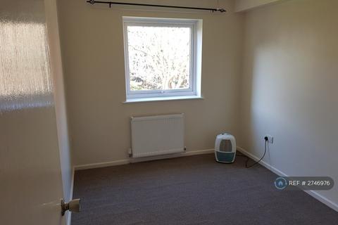 1 bedroom flat to rent, Laleham Road, Shepperton, TW17