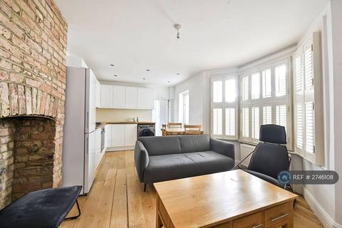 2 bedroom flat to rent, Rothschild Road, London, W4