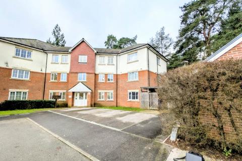 2 bedroom apartment for sale, Royal Drive, Bordon GU35