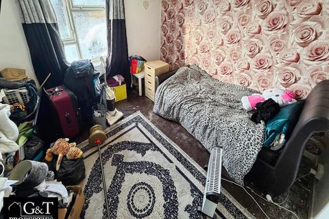 1 bedroom flat for sale, The Croft, Dudley