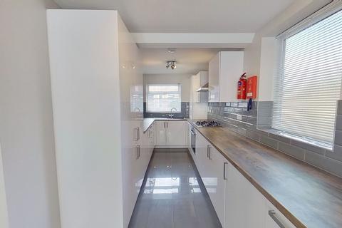 5 bedroom house to rent, Lenton Road, Nottingham NG7