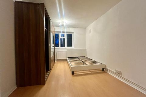2 bedroom flat to rent, 2 Bedroom Flat For Rent Tivendale, N8