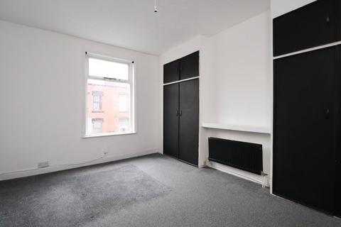 2 bedroom end of terrace house to rent, Roseneath Street, Leeds, West Yorkshire, LS12